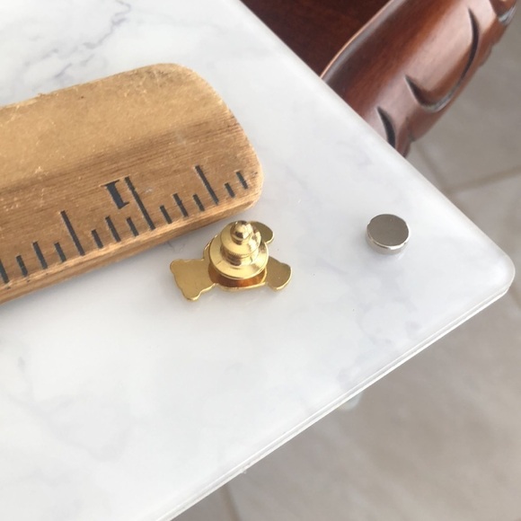 Vintage Bear Pin - Picture 3 of 3